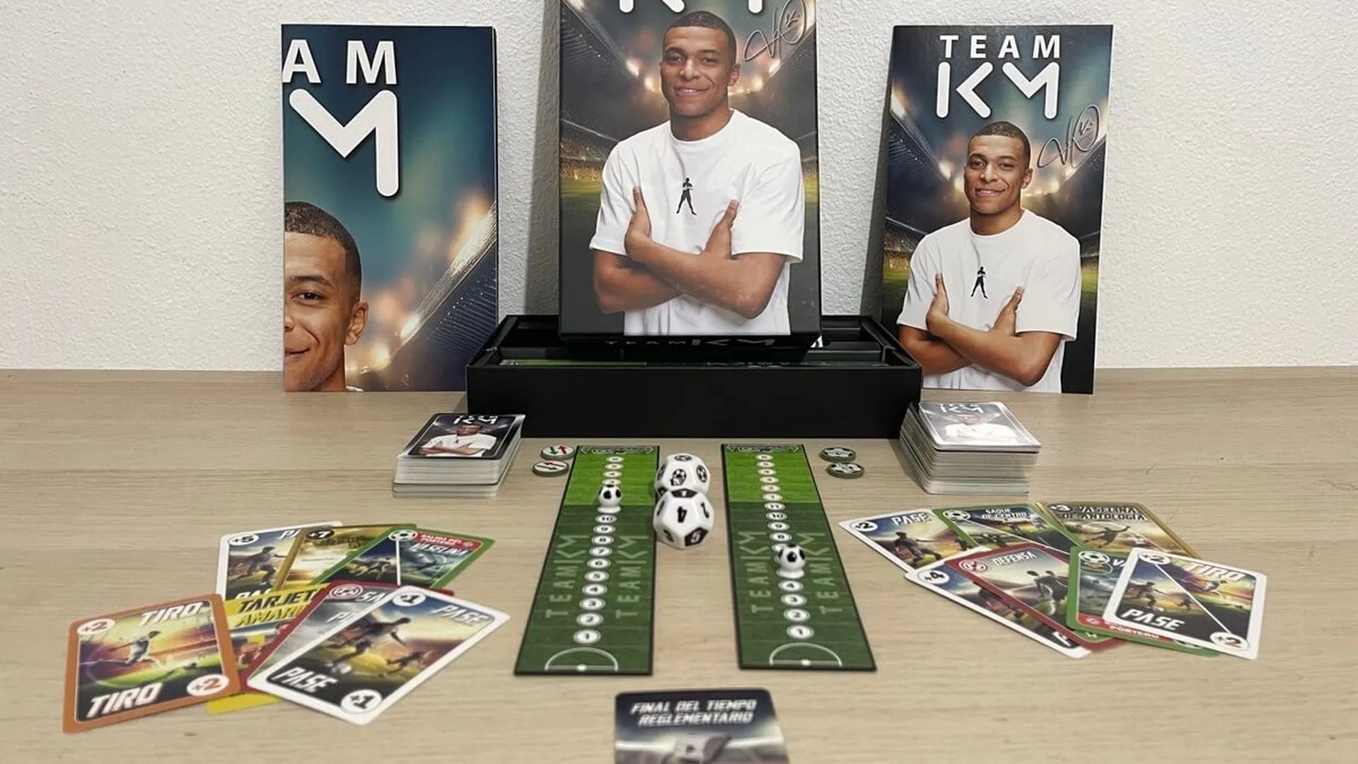 ¡Arma tu estrategia y mete el gol de la victoria con Kylian Mbappé!